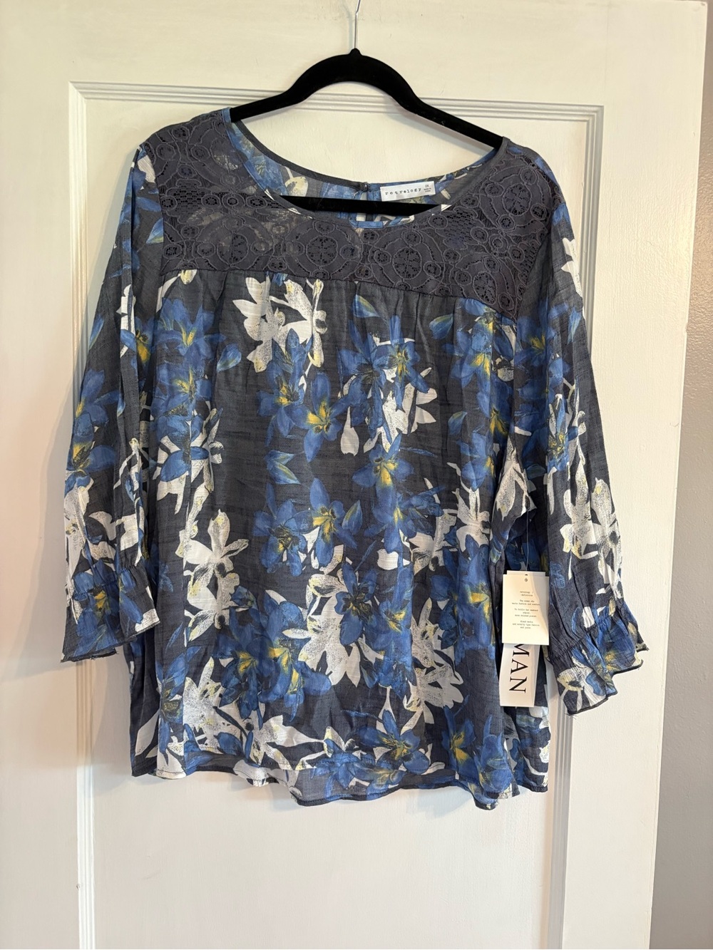 NWT Retrology Women's Floral Lace Yoke Blouse Size 2X
